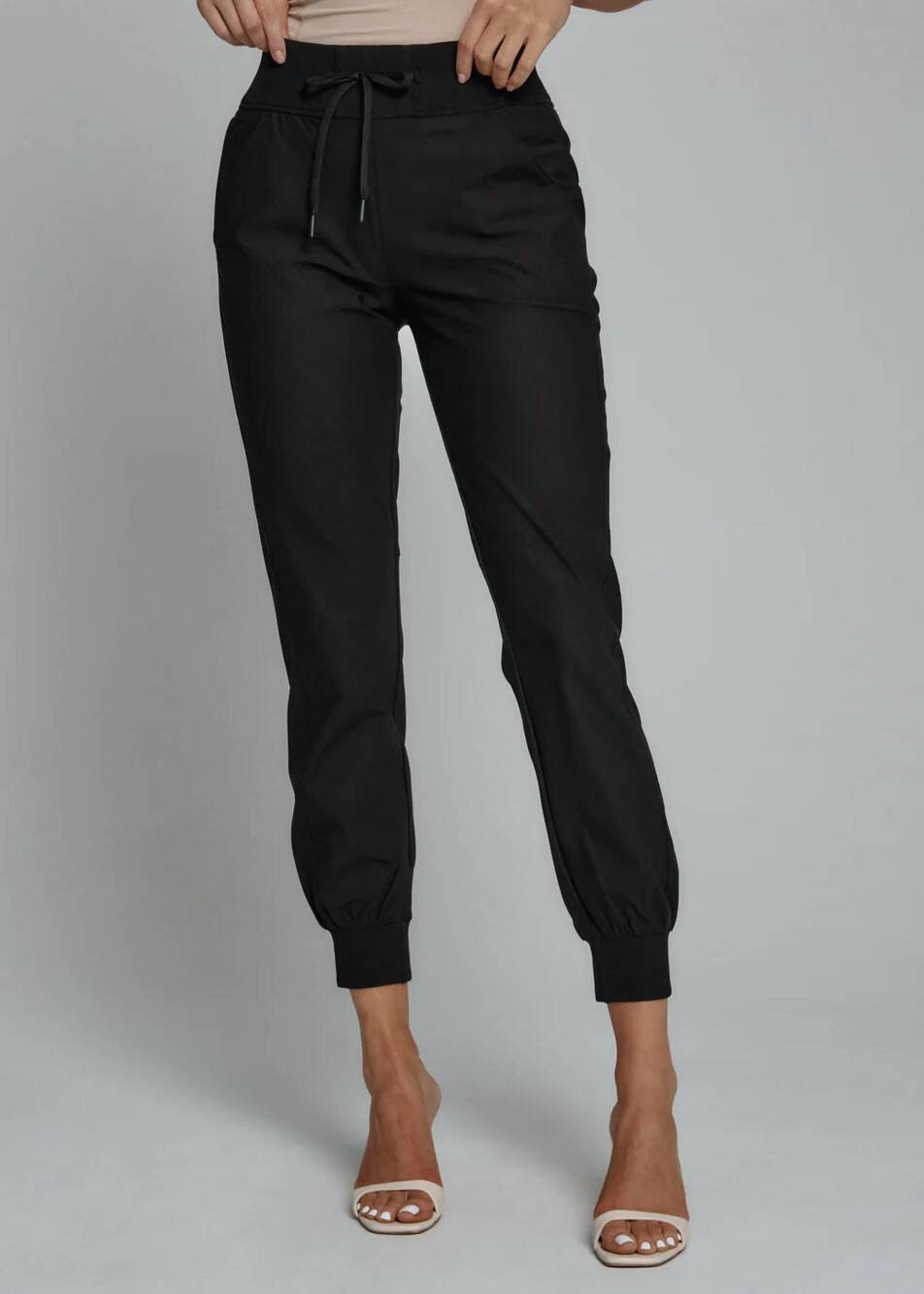 NEW 7DIAMONDS women's infinity jogger in black